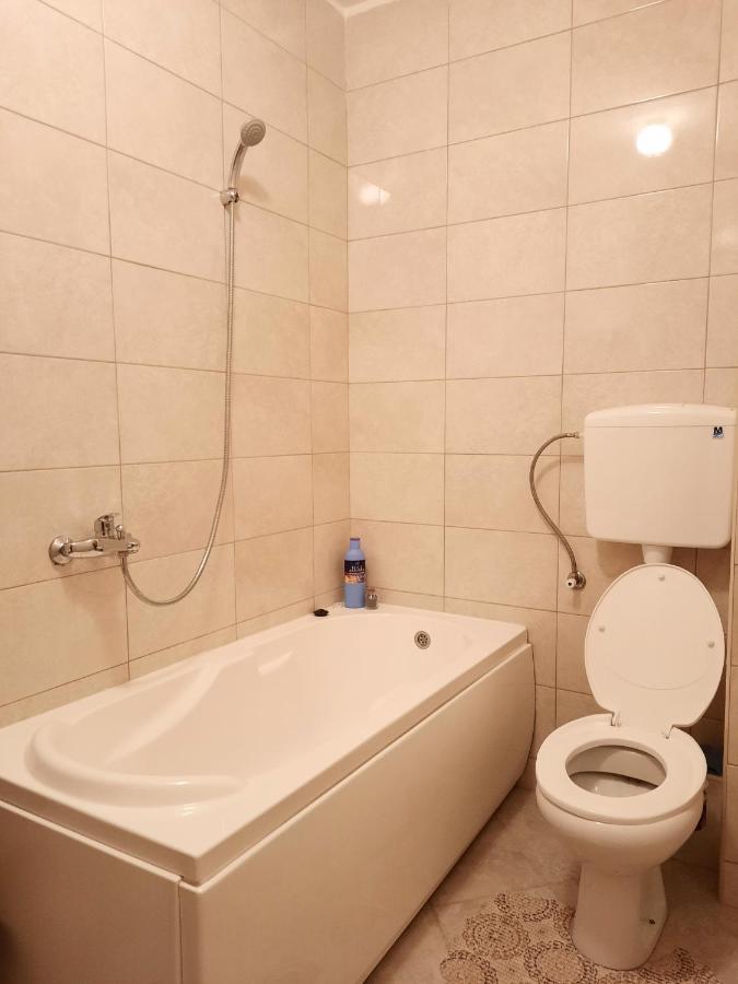 פלוזינה Apartment Jovovic מראה חיצוני תמונה