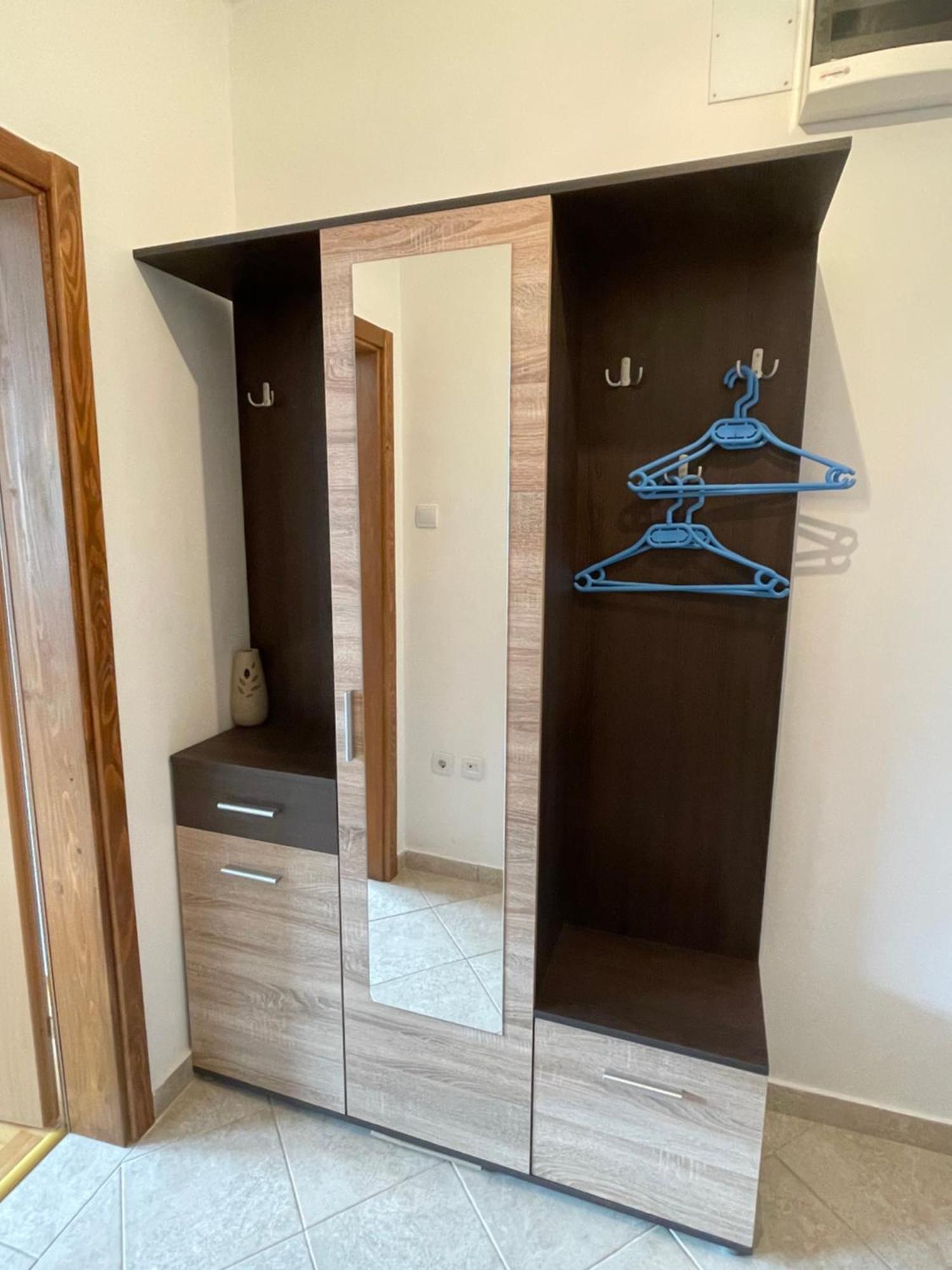 פלוזינה Apartment Jovovic מראה חיצוני תמונה